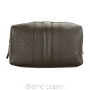 ▼ ブランドTOPはこちらから [ ブランド ] グッチ GUCCI [ 用途／種別 ] コスメポーチ/バッグ [ 商品区分 ] 雑貨 [ 商品説明 ] 旅行や出張時に、一つ持っていると重宝しそうなポーチ。 内側にもポケットが付いているので、サプリやリップなどの小物もすっきり収納。 柔らかいレザーを使用した素材は型崩れしにくく、使い込むほどに味がでます。 ボディのフロント下部にさりげなく刻印された「GUCCI」のロゴがおしゃれ。 サイズ 横幅: 17cm 高さ: 10cm マチ: 9cm [ 注意事項 ] 複数のパッケージがあり、予告なく変更される場合もございます。その際のパッケージのご指定はお受けしておりません。 グッチ GUCCI レザー コスメティック ケース ポーチ [ 広告文責 ]株式会社エムアンドディ TEL:0120-770-884