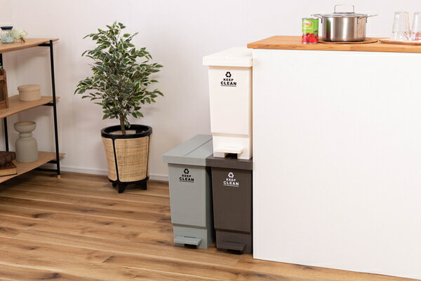 ゴミ箱 ダストボックス 32L ふた付き キャスター付き ペダル式 スリム おしゃれ キッチン 屋外 日本製 縦型 コンパクト 省スペース 北欧 シンプル 白 ホワイト グリーン ブラウン 一人暮らし [2]