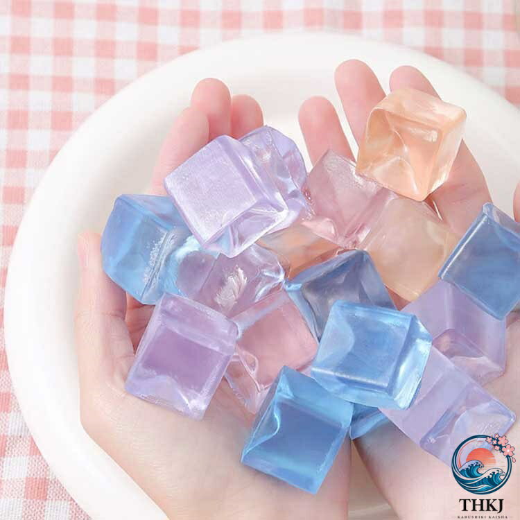 スクイーズ スクイーズ TPR アイス 発散 氷 色ランダム発送 かわいい おもちゃ スクイーズ 透明 グッズ 福袋 握る 景品 ストレス解消 おもしろ 玩具 触感 可愛い 減圧 面白いデザイン シールに貼る もちもち ぷにぷに 可愛い プレゼント blanche123-10007137 ブランシュストア サンプル画像3
