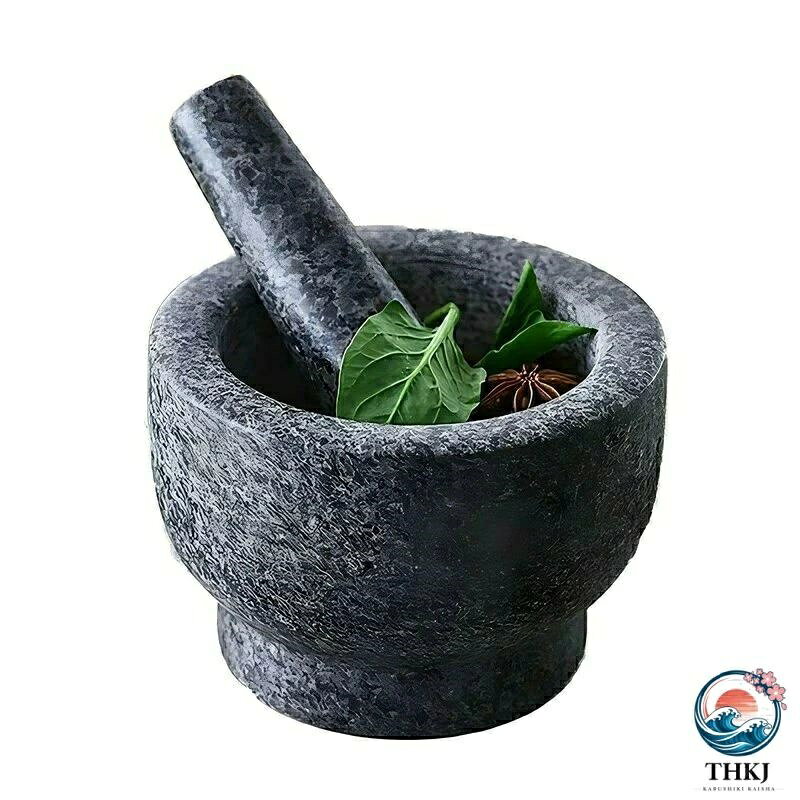 ITEM INFORMATION■ 用途いくつもの料理や香辛料のすりつぶしや、唐辛子、コーヒー豆、マッシュポテト、離乳食の作る際に使用できます。ハーブ、スパイス、にんにく、キッチン、料理、薬の粉砕など、キムチ作りにもお進めです！■ 素材天然花崗岩■ 重量すり鉢：1.7kg　すりこぎ棒：0.3kg■ サイズすり鉢：内径10cm、外径13.5cm、高さ9.5cm、容量350ml　すりこぎ棒：全長15cm