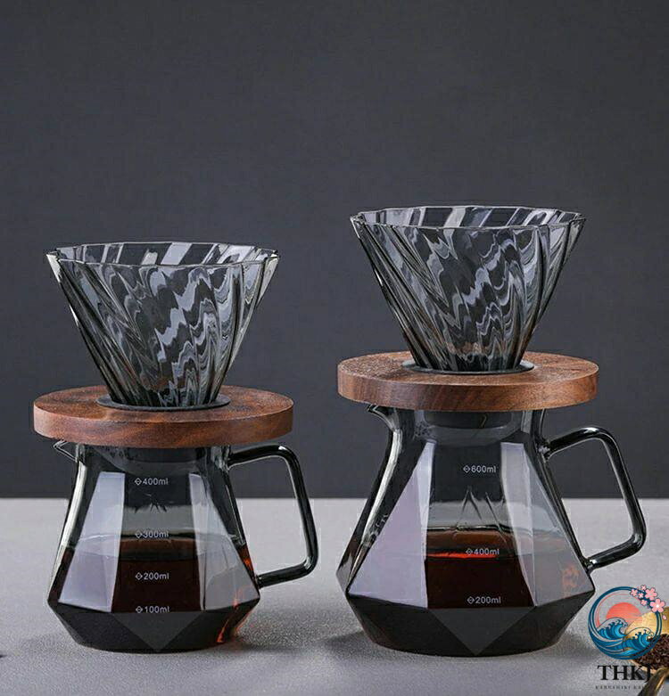 ブランシュストアのコーヒードリッパー コーヒーサーバーセット おしゃれ 木製ホルダー 耐熱ガラス ハンドドリップ ダイヤモンド 400ml 600ml コーヒードリッパーセットコーヒーサーバー コーヒードリップ器具｜アングル3