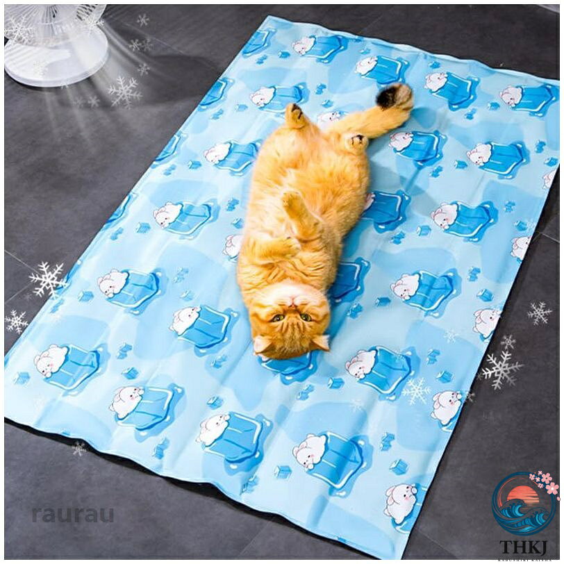 ペット ひんやりマット ひんやり猫ベッド ひんやり犬ベッド 冷感ペット クールマット 冷却マット ひんやりシート 涼感 冷感マット 冷却ジェルシート 夏ペット用品 犬 猫 冷たいパッド 冷感敷きパッド 車用 座布団 犬熱中症対策グッズ 多用途 【ペット情報】本体サイズ：本体サイズ：S：30*40CM、M：40*50CM、L：45x60CM、XL：60*90CM、適用対象：猫、小型犬・中型犬・大型犬・人間 　※購入前にペットの体長をご確認の上ご購入お願い致します。 【涼感の犬猫ひんやりマット】夏熱中症対策品！涼感抜群なジェル素材を使用し、ひんやりで爽やかなクールマットです。体温を6℃下げることができて、暑さに弱い犬、猫やうさぎにピッタリの熱中症対策品です。 【高級素材で二重構造】表面の材料は環境保護PVC複合布で作られているため、品質優れて厚みも十分あり、犬の軽い噛みや爪引きには耐えられる冷却マット、噛み癖のワンちゃんに負けない丈夫さ、耐久性優れてるだからこそ、内部のジェル材が浸透して出てくる心配もございません。 【お手入れ簡単 冷感 マット】犬 猫 マットは防水素材を採用するので、汚れた場合は水とやわらかいブラシで拭き取り、乾拭きして保管すればいいです。また、持ち運びや収納時には折りたたむことができ、アウトドアや車の旅に非常に便利です。 【様々な用途のひんやりマット】冷却マットは多用途のマットとして、ペット犬猫用だけじゃなくて、人間の夏の足元マットやオフィス椅子用マット、冷却枕、クール枕、車の座席シート、ソファーのシートクッションとしても大活躍しています。色んな場合に快適に使える夏のひんやりグッズ、暑い生活を冷感させます。 送料について：送料無料ですが、北海道＋500円、沖縄・離島＋1500円ペ 夏 冷却ジェルシート 冷感マット 涼感 小型ペット 冷却マット クールマット ひんやりシート 冷感ペット 猫 犬 ひんやりマット ペ 夏 冷却ジェルシート 冷感マット 涼感 小型ペット 冷却マット
