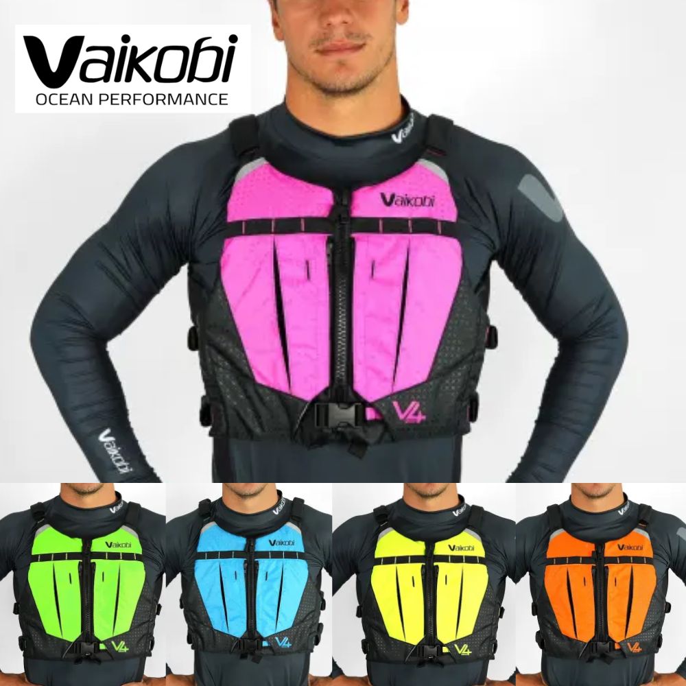 Vaikobi PFD ベストセラーモデル V3に新たな機能が加わり、新しいデザインの「V4」が待望の登場。 ■ Vaikobi パフォーマンスPFD（アップデートモデル） 再リリース｜収納力・視認性・実用性を強化した次世代レースPFD ■ 商品説明 アップデートされたVaikobi パフォーマンスPFDは、従来モデルの軽さと運動性能を維持しながら、収納力・安全性・フィット感を大幅に向上させた最新バージョンです。 パドリング、フォイリング、オーシャンスポーツなど、高出力で動き続けるアスリートのために設計されています。空気抵抗を抑えたロープロファイル設計と、長時間行動に対応するハイドレーション＆ギア収納システムを備えています。 ■ 主なアップデートポイント ・フロント強化ジップポケット×2（メッシュガセット付きで収納容量40％増加） ・ヘビーデューティープラスチックVislonジッパー採用 ・ウェビングストラップカバー搭載（余ったストラップを固定し、空気抵抗を低減） ・肩部リフレクター増量による視認性向上 ・リーシュアタッチメントフック（裾部） ・フロントポケットに無線アンテナ・ハイドレーションチューブ通し機能を搭載 ■ 主な特徴 ・ISO 12402-5:2020（50N）認証取得 ・フロントセンタージップエントリー ・超軽量設計 ・サイドパネルを排除した構造により最大限の通気性を実現 ・超ソフトフォームが身体に自然にフィット ・ショルダー調整機能（パッド・ストラップカバー付き） ・ウエスト調整ストラップ（カバー付き） ・背面大型ハイドレーションポケット（最大1.5L対応） ・500mlブラダーにも対応 ・ハイドレーションチューブガイド搭載 ・高視認性蛍光カラーを展開 ・フロントポケット内部にセキュアランヤードを装備 ■ 素材・構造 ・フォームフィット高柔軟フォーム ・ロープロファイルエアロ設計 ・通気性を重視したノーサイドパネル構造 ・ストラップカバー統合構造 ■ フィット ・ミッドセクションの高めの位置で着用し、腕の可動域を最大化 ・身体に沿うフォーム構造 ・ショルダーとウエストの調整が可能 ・詳細はサイズガイドを参照 ■ 推奨スポーツ ・パフォーマンスパドリング ・カヤック ・アウトリガーカヌー ・フォイリング ・サーフスキー ・プローンパドルボード ・SUP ・オーシャンスキー ・セーリング ・ロックフィッシング ・ホワイトウォーターラフティング ・各種ウォータースポーツ