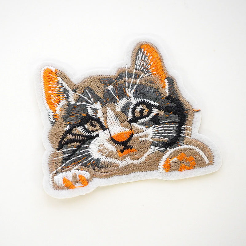 ワッペン 刺繍 猫 フェイス 大きめ アップリケ アイロン接着 大人向け 手芸 ハンド...