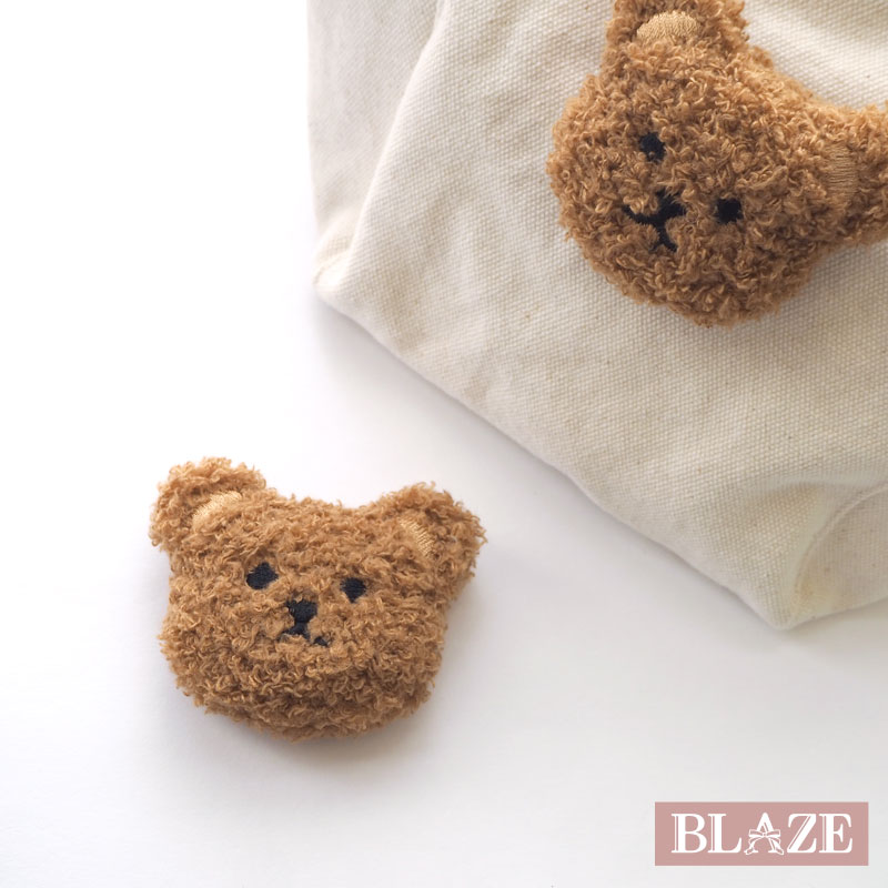 モチーフ くま 立体 約6.5×8cm BLAZE 商用利用可能 ハンドメイド クラフト 手芸 手作り パーツ 副資材 工作 DIY 素材 材料 作製 装飾 縫い付け アレンジ かわいい 入園 入学 小物 ポーチ カバン ストラップ キーホルダー バッグチャーム ネームタグ ブラウン