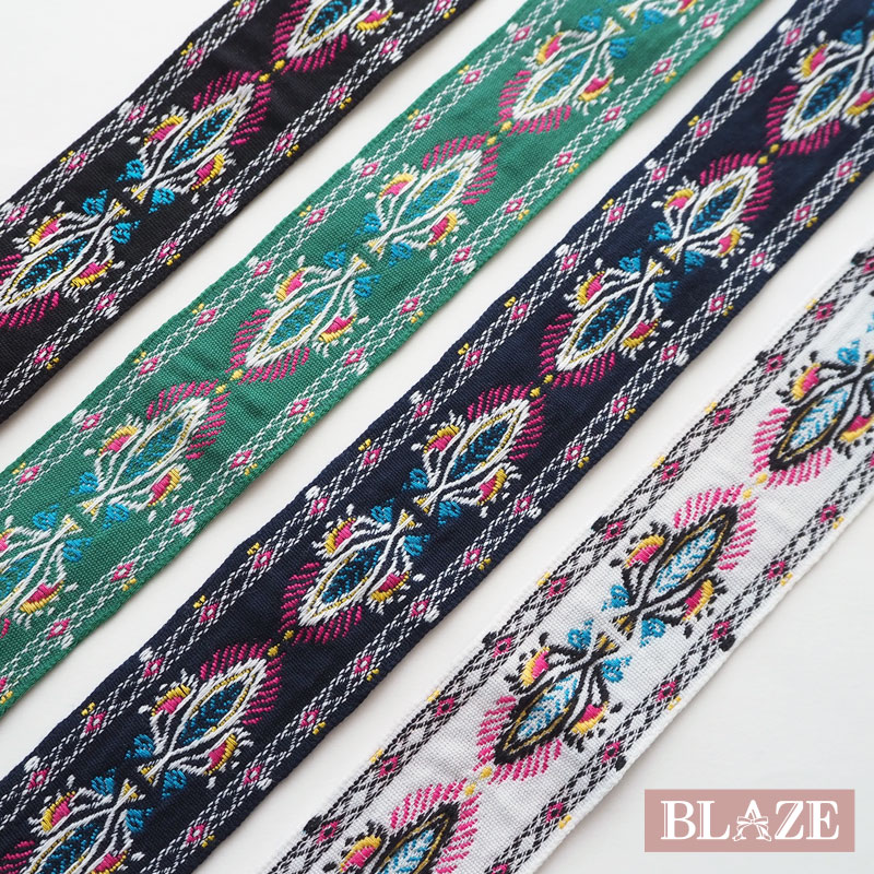 【計り売り30cm単位】刺しゅうテープ ネイティブ チロリアン 約4cm幅 全4色 BLAZE 商用利用可能 ハンドメイド クラフト 手芸 手作り 副資材 工作 DIY 素材 材料 作製 装飾 縫い付け アレンジ おしゃれ 入園 入学 小物 ホワイト グリーン ネイビー ブラック