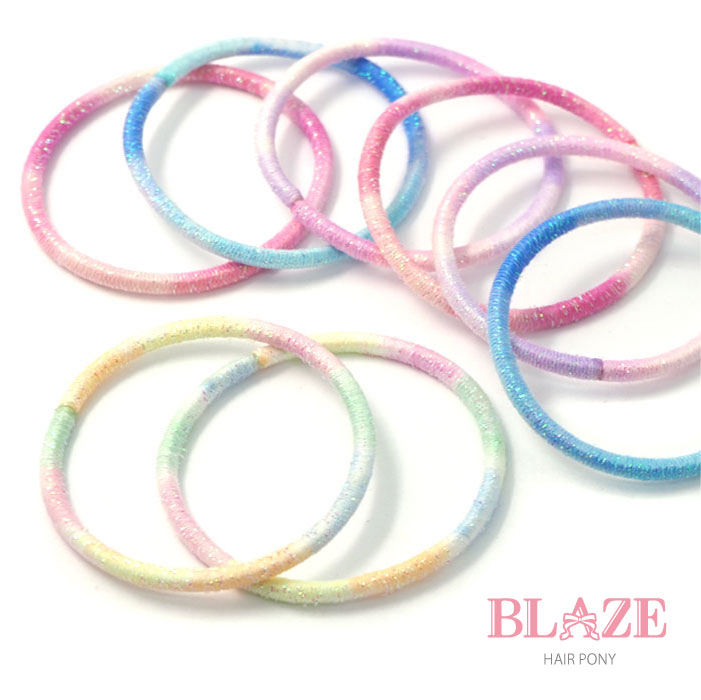 リング ゴム 中 2個セット 直径約5.5cm レインボー ラメ入り BLAZE ヘアアクセサリー ヘアゴム リングゴム 髪ゴム 可愛い シンプル 髪留め まとめ髪 飾りなし ヘアアレンジ デイリー 子供 キッズ レディース 女性 手芸 ハンドメイド ピンク ブルー 太さ約3mmのサムネイル