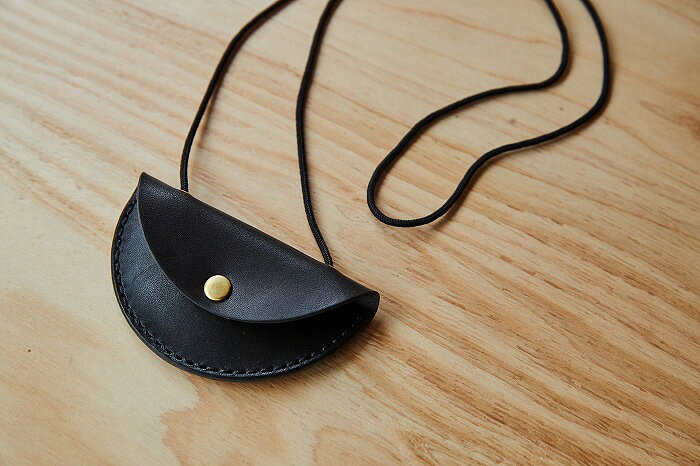【kadomaru 正規店】kadomaru カドマル レザークラフト 革 プレゼント ギフト ネックポーチ 小銭入れ