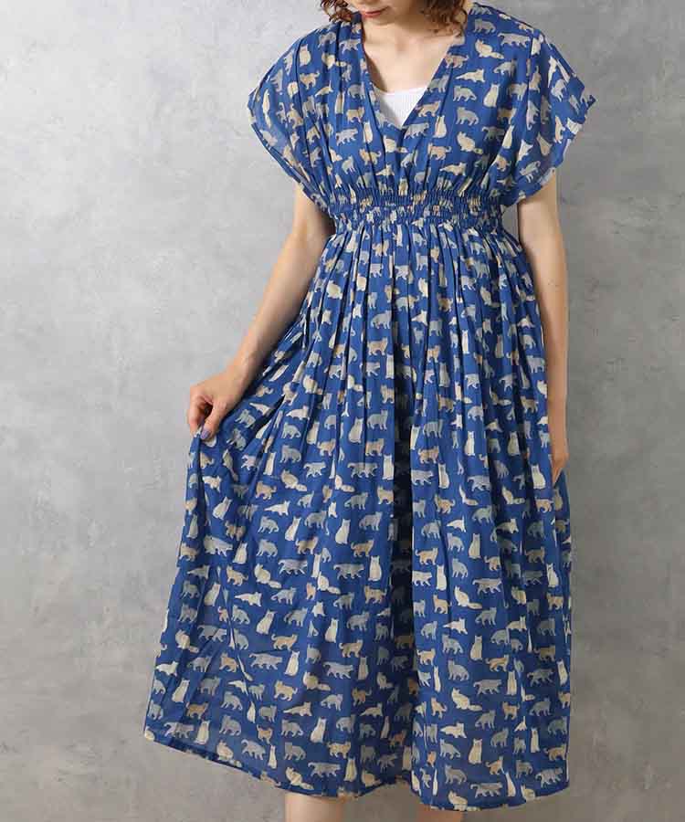 ワンピース レディース 半袖 インド綿 ロング ミモレ丈 ねこ 猫 ネコ 柄 エスニック アジアン おしゃれ Vネック 夏 コーデ ポケット コットン プレゼント hb ネコ総柄ワンピース ブルーブルーエ bleubleuetのサムネイル
