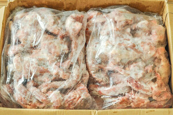 【朝市場直行】鶏肉冷凍　鶏がら　胴ガラ（徳用）国産　10kg位　【冷凍】