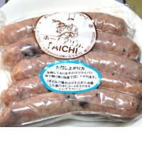 梅肉と梅紫蘇の葉を使った風味豊かな味わいが魅力のウインナーです。成瀬ギョーザとの姉妹商品、リピータが多い商品です。 ◆全て手づくりですので、発送までお時間をいただいております、ご容赦ください。 ◆メール便で間違えてご注文された場合は、宅配便（チルド）にこちらで変更し、確認メールを発送にて、確定させていただきますのでご了承ください。 　 ・他の商品との同梱はOKです。但し、冷凍品は冷蔵（チルド）で同梱し発送いたします。 ・お一人様2個まで、とさせていただいております。 ◆【メールの受信設定について】 ・ご注文を頂いたお客様には全てメールにて、受注確認・配送予定のメールをお送りしています。 　メールがこない場合は、お客様のメール受け取り設定（迷惑メール仕訳など）をご確認ください。