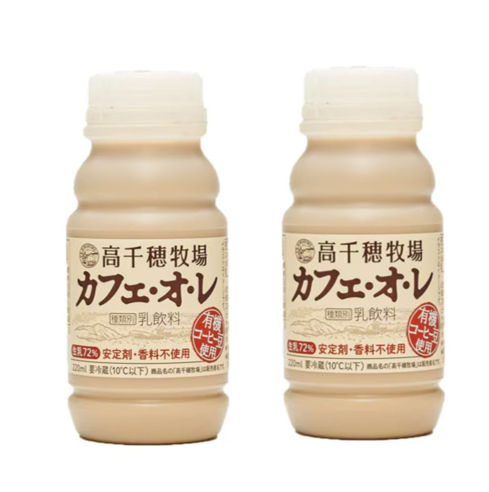 自然の恵みを活かしたおいしさ『高千穂牧場カフェ・オ・レ』、『生乳』のコクと『有機コーヒー豆』を使ったやさしい味わいをブレンドしました 72%も使用している牛乳と、コーヒーがマッチした甘さひかえめでミルクリッチな味わい。 香料、着色料等の添加物を一切加えず素材本来のおいしさを活かしています。 栄養成分（220ml当） エネルギー　158Kcal タンパク質　5.8g 炭水化物　　20.1g 食塩相当　　0.2g カルシウム　183mg 原材料：生乳（20％以上）九州産、砂糖、コーヒー 内容量：220ml 保存方法：要冷蔵（10℃以下） 賞味期間：約12日 製造者：南日本酪農協同株式会社 　　　　宮崎県都城市姫城町32街区3号