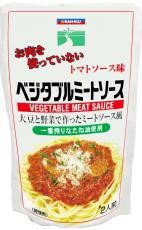 大豆たんぱくを主原料にたまねぎ、ニンジン、マッシュルームをトマトケチャップでじっくり煮込んだマイルドタイプのスパゲッティソースです。グラタン等のお料理にも最適です。動物油脂、肉エキス、肉フレーバーは使用しておりません。人工甘味料・保存料・酸化防止剤等は一切使用していません。温めるだけで召し上がれます。この製品はレトルトパウチ食品です。 原材料： トマトケチャップ（国内製造）,たまねぎ,粒状大豆たんぱく,にんじん,マッシュルーム,なたね油,しょう油（小麦を含む）,中濃ソース（りんごを含む）,でん粉,麦芽水飴,植物性粉末ブイヨン,塩,香辛料 食べ方・使用方法： 袋のまま熱湯で5分間温め、ゆでたてのスパゲティにかけてお召し上がり下さい。（1袋で約2人前） フライパンでゆでたてのスパゲティとともに炒めてもおいしく召し上がれます。