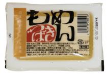 国産丸大豆を使用したもめん豆腐です。消泡剤、pH調整剤などは使用していません。便利な使いきりサイズになっていますので、ちょっとしたお料理や、小家族にぴったりです。冷奴や湯豆腐などいろいろなお料理にご利用下さい。 原材料： 丸大豆(国産)／凝固剤［粗製海水塩化マグネシウム（にがり）］