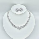 ウェディング アクセサリー【キュービックジルコニア ブリリアント ネックレス&ピアス (2点セット)】ブライダル アクセサリー ナチュラル リーフ ビジュー フ...