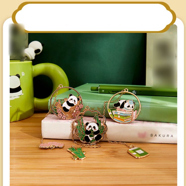 4枚セット メタル ブックマーク パンダのブックマーク しおり 金属製 可愛い ブックマーク 竹 読書 チェーン付き ギフト ボタニカル 金縁 誕生日 プレゼント ブックマーク お土産 送料無料 パンダ 2