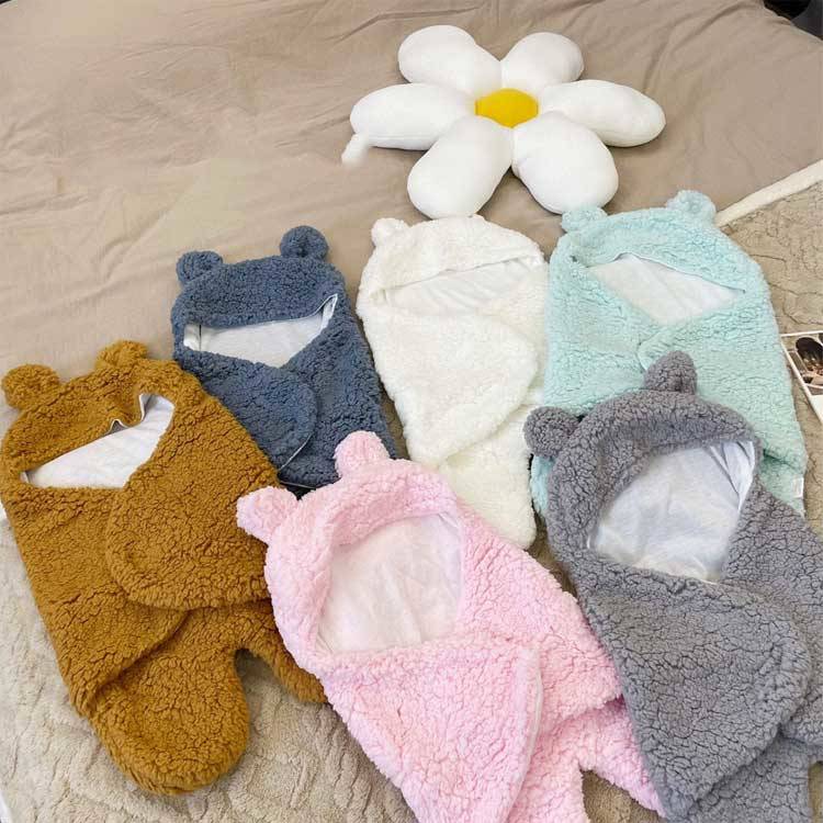 お腹の冷え防止に ベビーおくるみ 足付き おくるみ 新生児 ブランケット 寝具 ベビーベッド 冬 ベビー服 赤ちゃん 寝袋 新生児着ぐるみ 無地 熊 出産祝い 記念撮影 ふわふわ もこもこ 可愛い ボア 0−6ヶ月 2