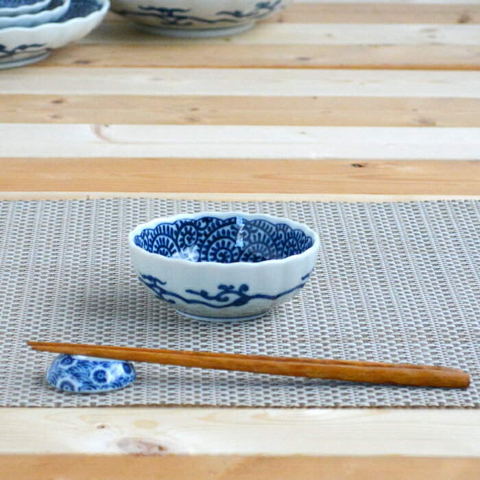 Rakuten - 美濃焼 和食器 染付たこ唐草 小鉢 10．5cm風花 花凛 ブルーム