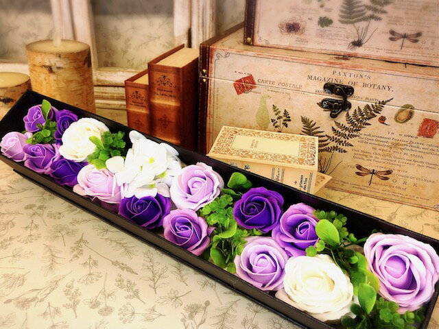 【紫（パープル）×白（ホワイト）】シャボンフラワーギフトボックス　ソープフラワー　造花　贈り物　プレゼント　ギフト　記念日　誕生日　母の日　卒業祝　入学祝
