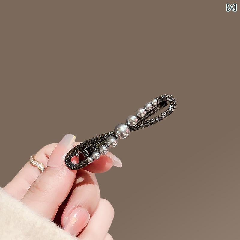 ヘアアクセサリー レディース 前髪留め サイド用 安全ピン型 パール ラインストーン ガンメタルブラック 八の字 合金 春夏 シンプル 上品 個性的 マニッシュの商品画像 2