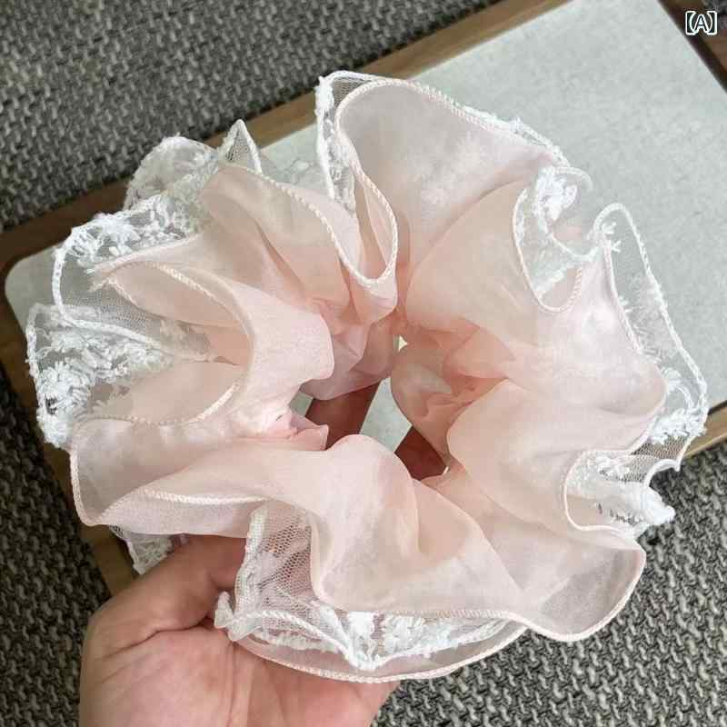 ・カテゴリ: ポニーテールヘアゴム・主な素材: 布・加工: 手作り・カラー展開: ピンクレース四層、ベージュレース四層、ブラックレース四層・流行要素: プリーツ・スタイル: 韓国風・デザイン: 高伸縮・スタイル分類: 爽やか甘め