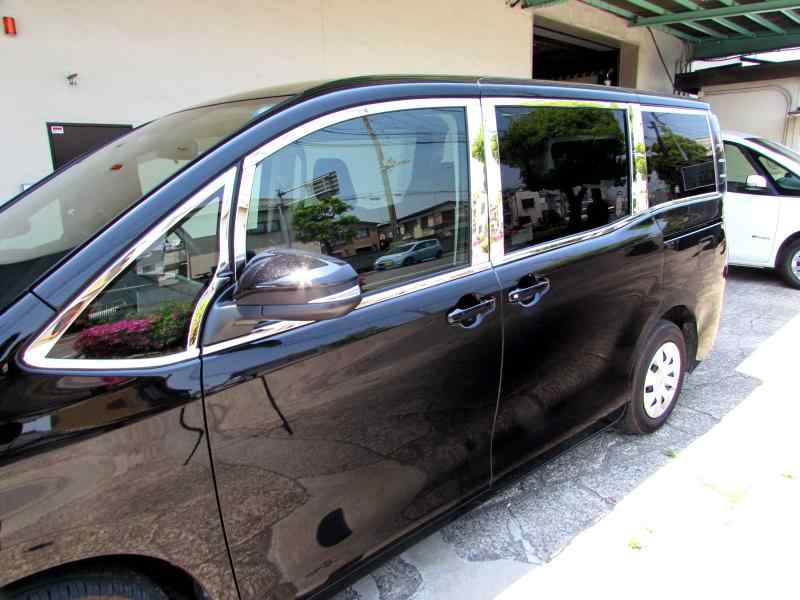 BRIGHTZ ヴォクシー 80 85 超鏡面ステンレスメッキピラーパネル 超鏡面ステンレスメッキウィンドウモール 超鏡面ステンレスメッキアッパーウィンドウモール バイザー無用 28PCセット 【 WIN-SET-