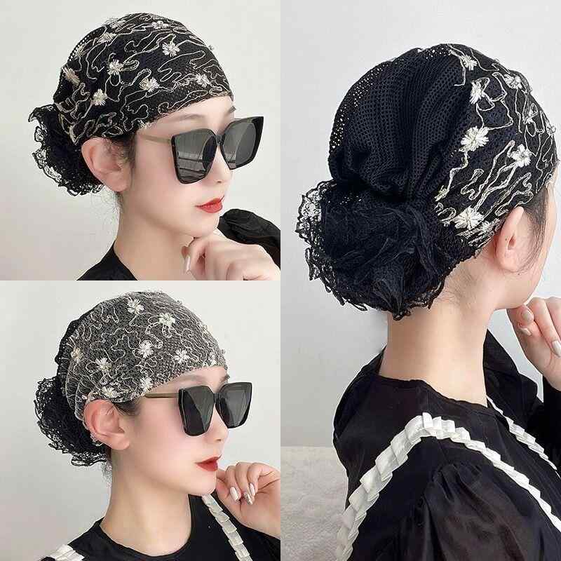 ・カテゴリ: ヘッドアクセサリー・種類: ワイドヘアバンド・スタイル: シンプル・形状: 花柄・柄: チェック・デザイン: 刺繍・カラー展開: ブラック、ベージュ、ライトピンク、ライトパープル、シャイニーブラック、シャイニーブラウン、シャイニーパープル、シャイニーブルー、ピンク文字、カラフル文字、ブラックスノーフレーク