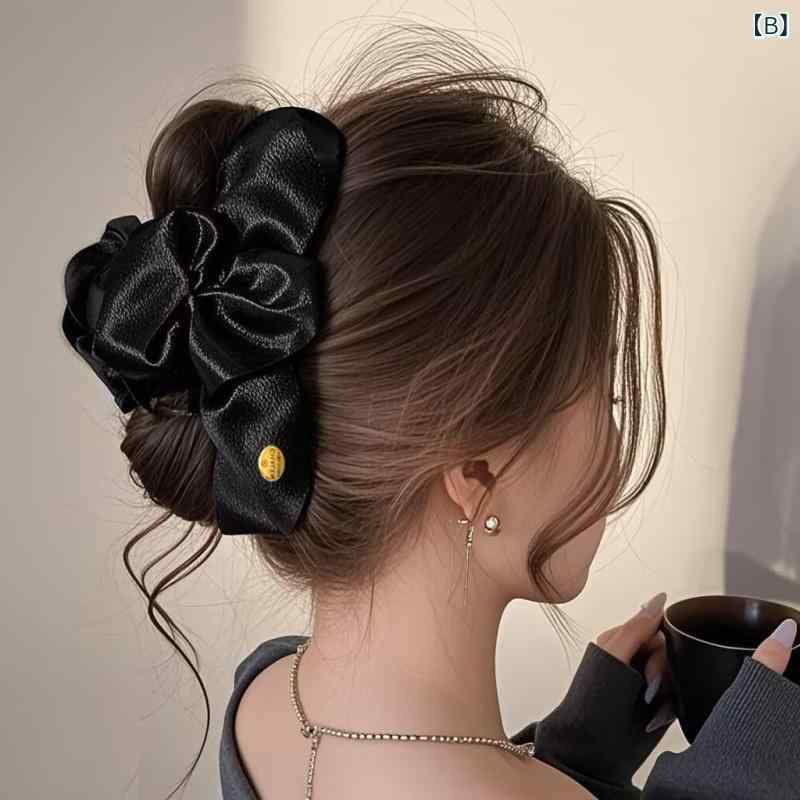 ヘアクリップ レディース サテン プリーツ 高級感 大きめ 髪留め 後頭部 まとめ髪 ...