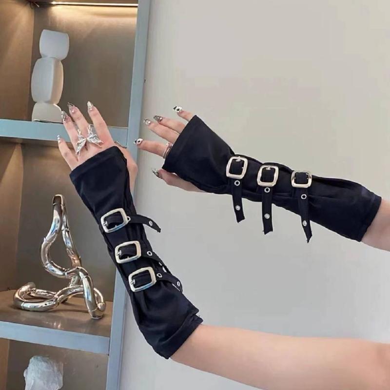 ・カテゴリ: ファッション手袋・デザイン: 指なし手袋・スタイル: パンク、ダーク・スタイルカテゴリ: 個性派・主な素材: ポリエステル・機能: タッチスクリーン・カラー展開: メタルバックル、スタッズ・サイズ展開: フリーサイズ
