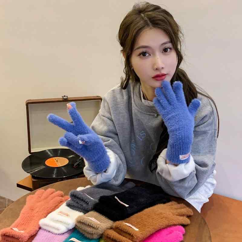 ・カテゴリ: 保温手袋・タイプ: 指付き手袋・スタイル: シック、ファッション通勤・主な素材: フェイクミンク・機能: 耐高温・加工: ジャカード・カラー展開: ブラック、ホワイト、グレー、ミルクティーベージュ、カーキ、パープル、レッド、ピンク、ライトグリーン、ライトブルー・サイズ展開: フリーサイズ