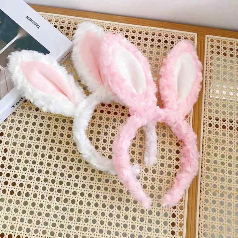ヘッドアクセサリー レディース ふわふわ もこもこ 柔らかな素材 うさぎ耳 ヘアバ...