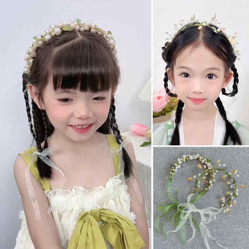 ・カテゴリ: ヘアアクセサリー・対象: 子供・スタイル: ナチュラル・素材: パール・カラー展開: パール、金葉、赤・種類: ヘアバンド、ヘッドバンド