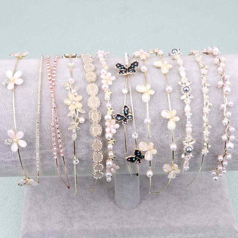 Rakuten - ヘッドアクセサリー レディース ヘアバンド カチューシャ 猫眼石 蝶 パール 華奢 フラワーモチーフ 細身 ナチュラルテイスト エレガント かわいい おしゃれ 夏物