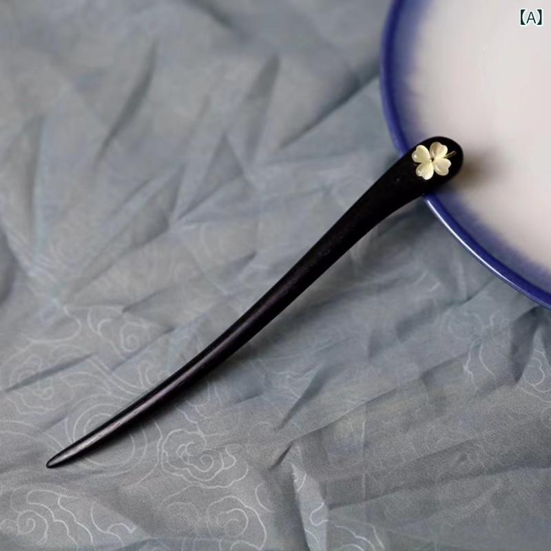 簪 レディース 黒檀 四つ葉のクローバー 花モチーフ ハンドメイド 新チャイナスタイル シンプル まとめ髪 普段使い 浴衣 着物 フォーマル イベント ヘアアクセサリー 夏