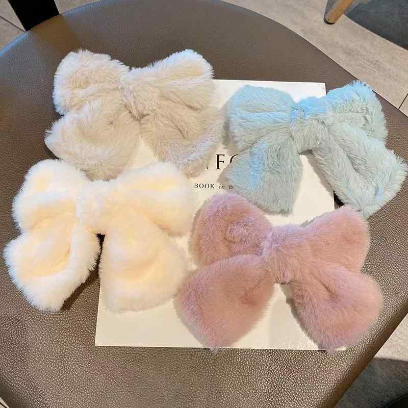 ヘアクリップ レディース ふわふわ 大型 蝶結び ベルベット 後頭部 ヘアピン スプリング式 韓国風 かわいい ヘアアクセサリー ピンク アイボリー ライトグリーン