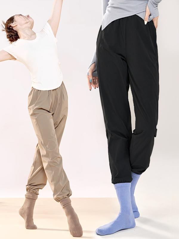 ・カテゴリ: ダンス服・柄: 無地・対象: 女性・素材: ナイロン76.3%、スパンデックス23.7%・色展開: ブラック、ブラウン・サイズ展開: 均一サイズ（40-55kg対応）、大サイズ（55-67.5kg対応）・種類: 現代舞・適用場面: 舞台装、芭蕾舞、民族舞、国標舞・適用シーン: ランニング、ダンス・適用年齢: 成人