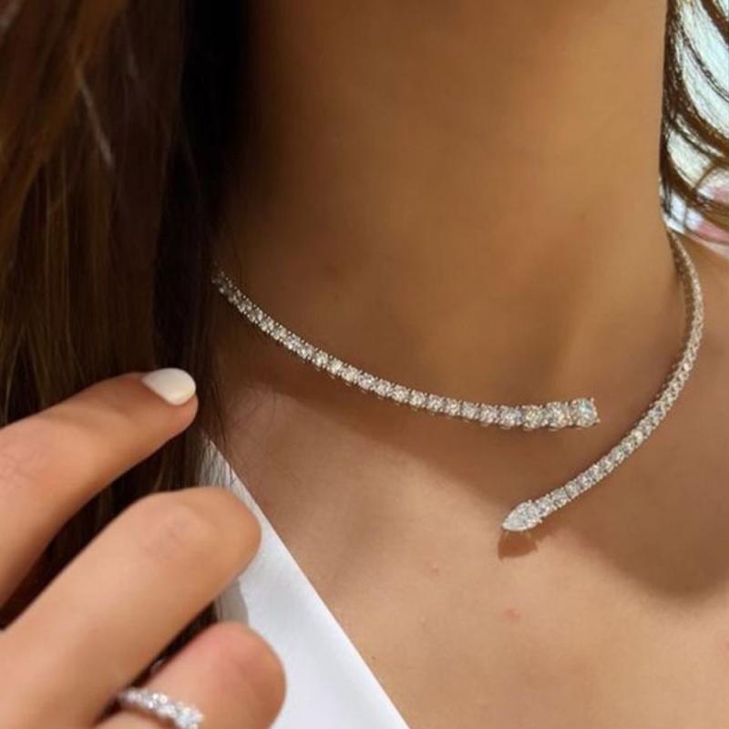 Neck Straps - チョーカー レディース ラインストーン ジルコニア クリスタル ペンダント 水滴型 ボックスチェーン 多層 ネックレス 金 銀 通勤 普段使い シンプル 個性的 夏 アクセサリー