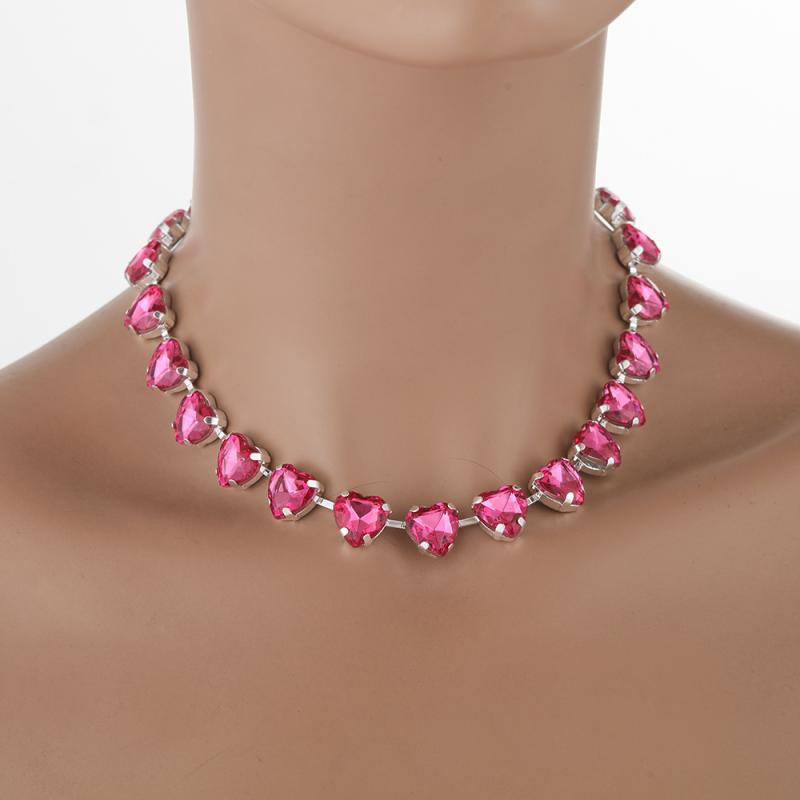 アクセサリー レディース 春夏 上品 高級感 個性的デザイン ハート 煌めくジルコニア ショートネックレス チョーカー タッセル スイートクールスタイル 電気メッキ加工