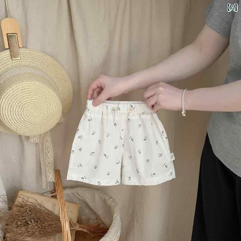 ・カテゴリ: キッズパンツ・スタイル: レジャー・主な素材: 綿100%・パンツ丈: ショート・性別: 女子・対象年齢: 1~3歳・サイズ展開: 73,80,90,100,110・デザイン: ベーシック・装飾: リボン、プリント・ウエスト: 中腰