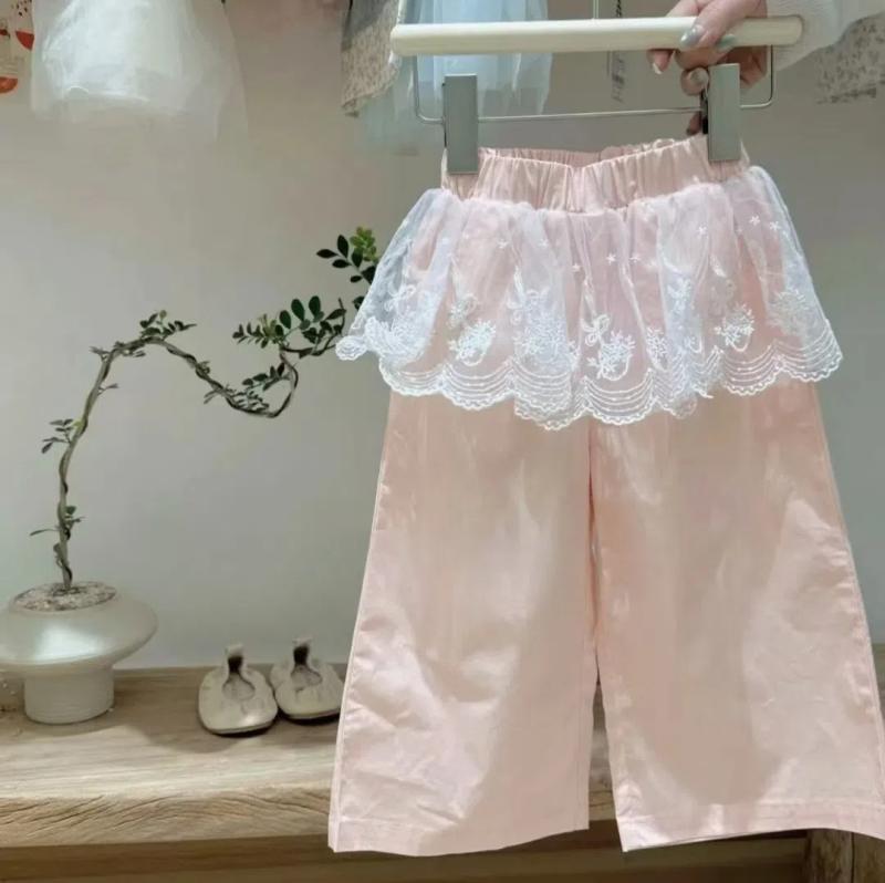 ・カテゴリ: 子供パンツ・スタイル: カジュアル・デザイン: プリンセス風・主な素材: 綿51-70%・丈: ロング・柄: 無地・装飾: レース・ウエスト: 中腰・カラー展開: ピンク、ブルー・サイズ展開: 90cm、100cm、110cm、120cm、130cm・対象: 女児