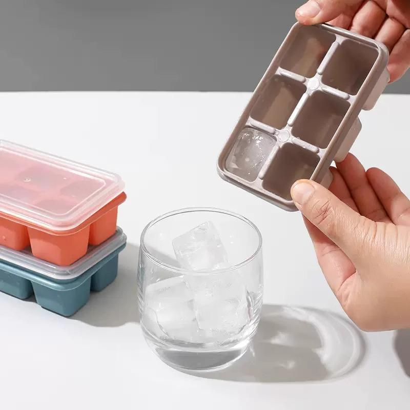 Rakuten - 製氷皿 大容量 蓋付き 収納ボックス付き シリコン製 取り出しやすい アイスキューブ 冷蔵庫用 家庭用