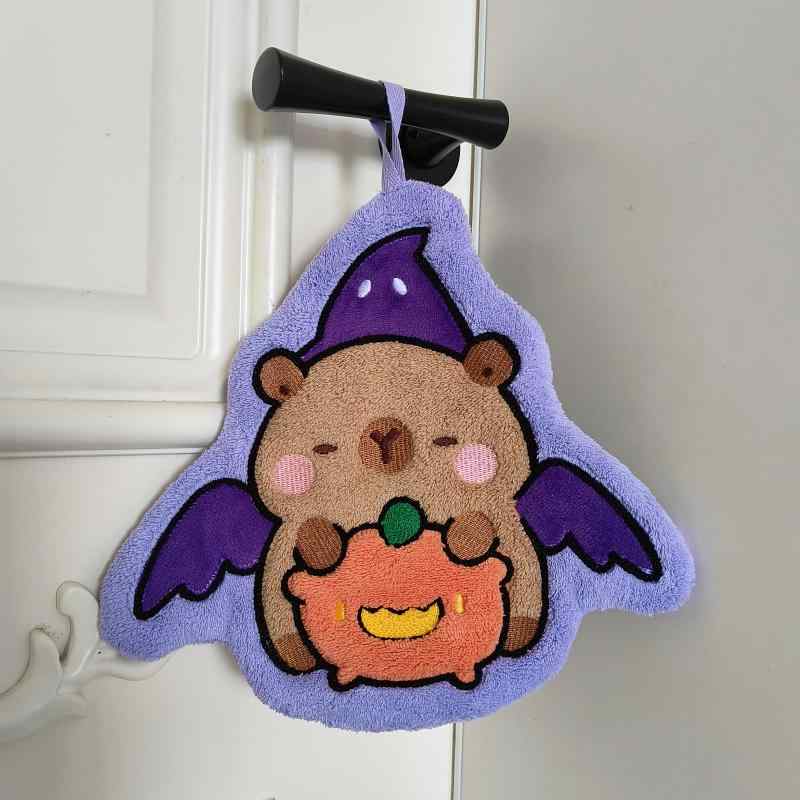 ・主な素材: 珊瑚絨・カラー展開: ハロウィンカピバラ紫、ハロウィンカピバラ青、ハロウィンカピバラかぼちゃ・サイズ: 20×25cm・種類: ハンドタオル
