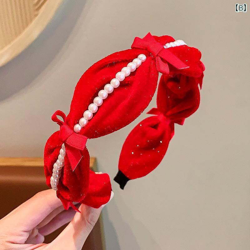bloomelierのカチューシャ キッズ 女の子 ベビー ヘアアクセサリー 痛くない リボン パール レッド プリンセス 上品 かわいい お正月 クリスマス 発表会 結婚式 七五三 誕生日 ヘッドドレス｜アングル2