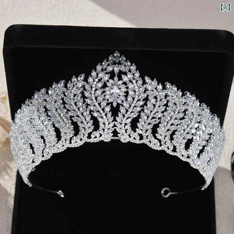 ティアラ レディース 結婚式 ウェディング ブライダル 二次会 パーティー 前撮り ヘアアクセサリー 髪飾り クラウン 高級感 ジルコニア ハンドメイド 華やか キラキラ シルバー