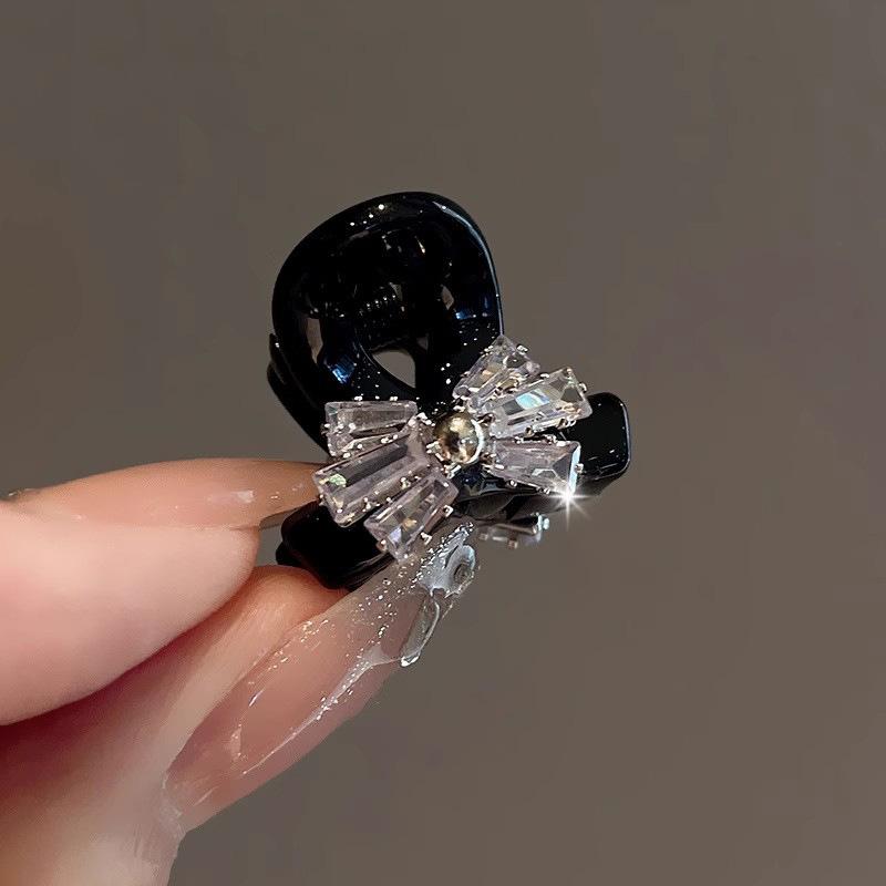 Rakuten - ヘアクリップ レディース ミニ 小さめ ヘアクリップめ 髪飾り キラキラ ラインストーン バタフライ リボンび 前髪 サイド留め 上品 エレガント キュート ヘアアレンジ ヘアアクセサリー