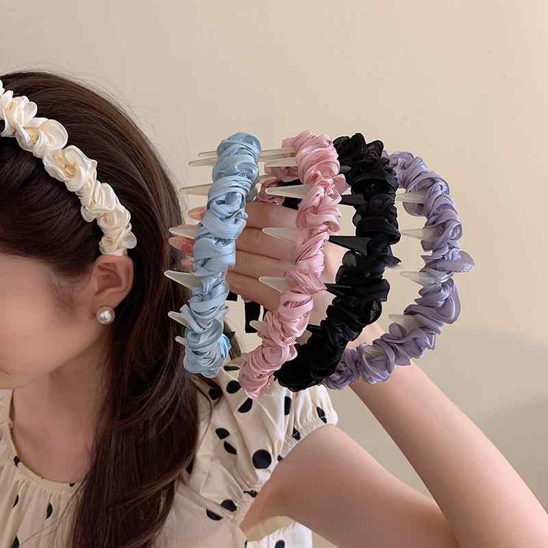 Rakuten - カチューシャ レディース コーム付き 滑り止め 布製 リボン 痛くない ヘアクリップめ 髪飾り 洗顔 メイク ヘアバンド ヘアアクセサリー 韓国風 高級感 かわいい