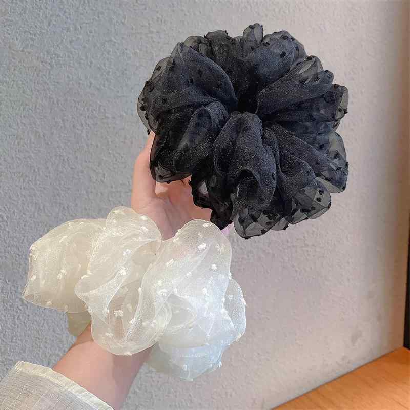 ・カテゴリ: ヘアリング・主な素材: チュール・スタイル: スイート・デザイン: 高弾力・柄: ドット・モチーフ: ハート・カラー展開: ブラック、ベージュ