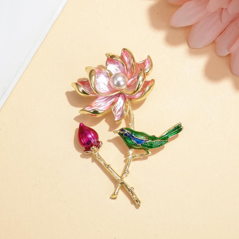 ブローチ レディース レトロ 蓮の花 パール モチーフ 帯留め チャイナドレス コサ...