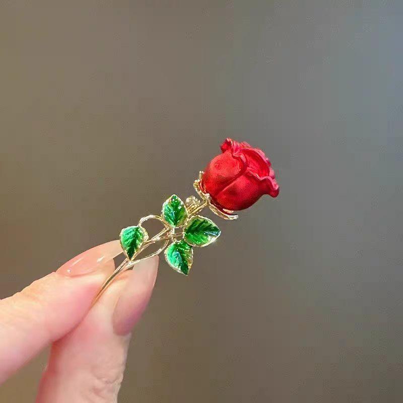 ブローチ レディース ローズ 薔薇 電気メッキ加工 合金 バッジ ピンバッジ 上品 エレガント レトロ かわいい きれいめ 通勤