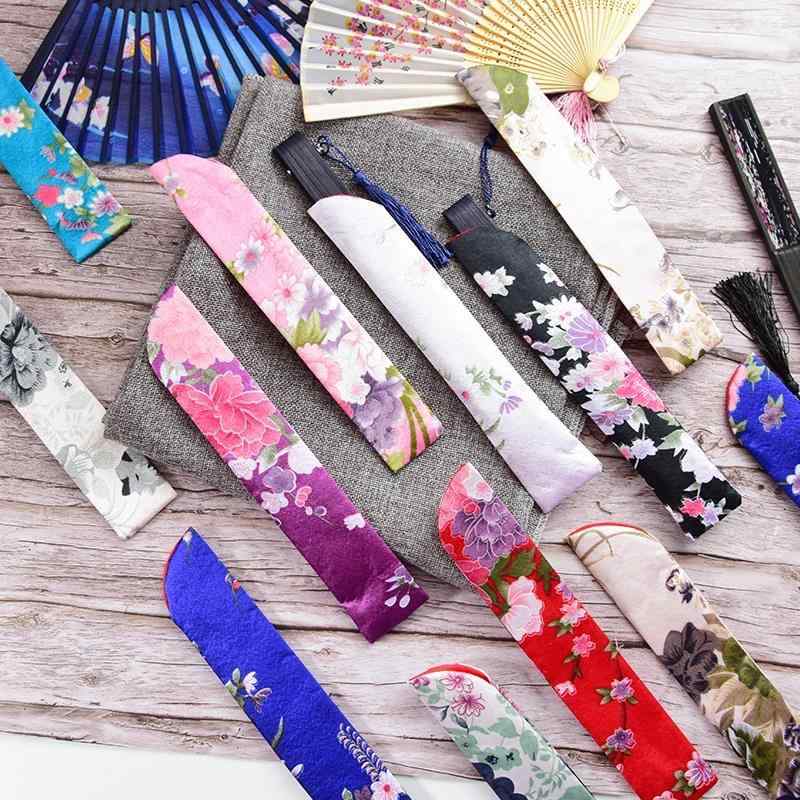 ・カテゴリ: 扇子・主な素材: 絹布・サイズ: 21cm・仕様: 印刷・カラー展開: 白楓、黒花布、赤花布、ローズレッド、ピンク、サファイアブルー、レイクブルー、青ピンク、水墨グレー、パープル、ブロンズ、純黒布
